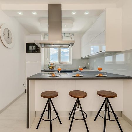 Modern 4* Luxury Apartment In Center トロギール エクステリア 写真