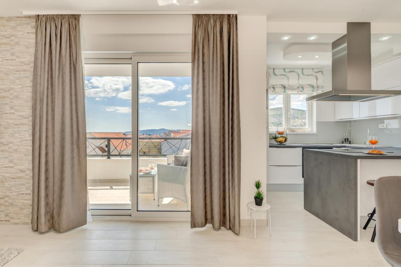 Modern 4* Luxury Apartment In Center トロギール エクステリア 写真