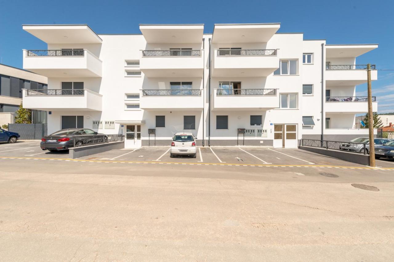 Modern 4* Luxury Apartment In Center トロギール エクステリア 写真